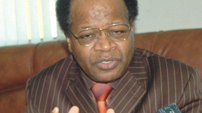 وزارة البريد تقيل حوادرية وتعوضها بالمفتش العام لإدارة البريد