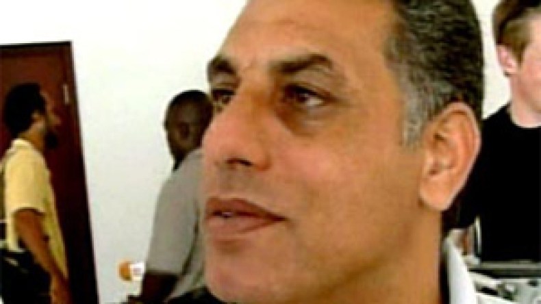 حكم‮ ‬مبارتكم‮ ‬ضد‮ ‬رواندا‮ ‬ضعيف‮ ‬جدا‮.. ‬هدف‮ ‬عنتر‮ ‬شرعي‮ ‬لكن‮ ‬جاملوكم‮ ‬في‮ ‬الوقت‮ ‬الإضافي‮ ‬