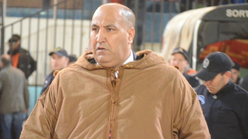 حمّار يقلل من تداعيات خسارة “السوبر” ويتهم الحكم