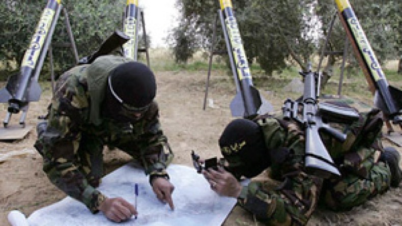 إسرائيل تخشى وصول الصواريخ الى ديمونة وتل أبيب