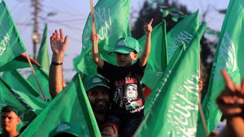 فتح تحرّض مصر على “معاقبة” حماس!