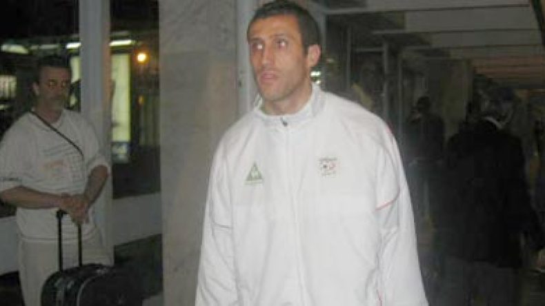 حمداني يصاب بتمزق عضلي ويغيب أمام ليبيريا