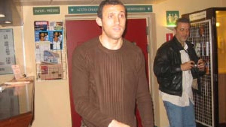 حمداني يوقف السوسبانس ويلتحق بتربص باريس