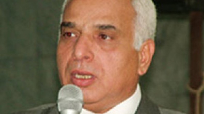 النقيب المصري: إيه انتم عايزين ايطير راسي بهذه القرارات