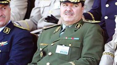 Maj. Gen Abdelghani Hamel: â€œI follow the work of anti-riot forces in Algiersâ€