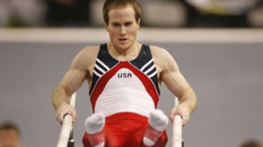 Olympic all round champion Hamm breaks hand