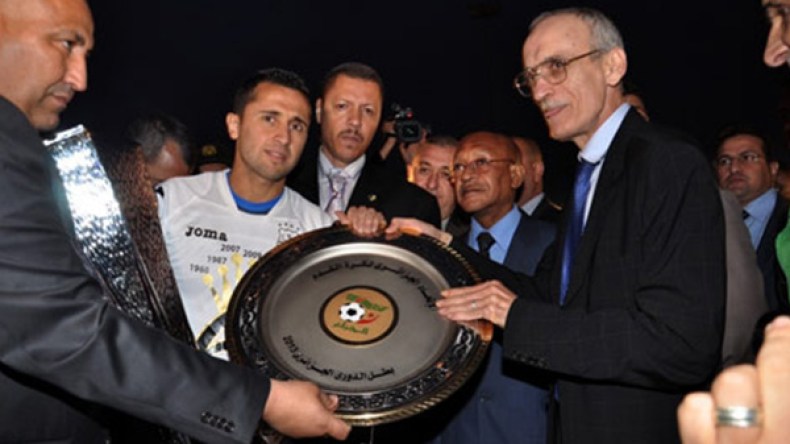 وفاق سطيف يتمرد على قرباج.. ويرفض مواجهة “السنافر” السبت المقبل