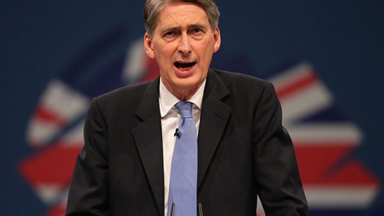 هاموند: روسيا تشكل تهديدا للجميع