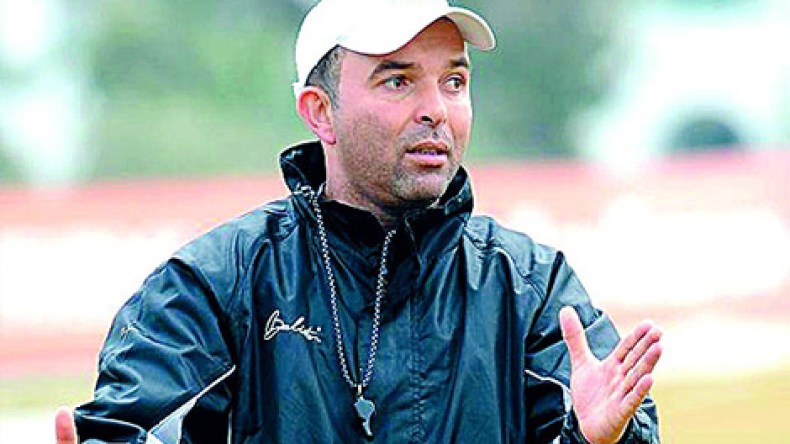 حموش مستعد لتدريب مولودية سعيدة