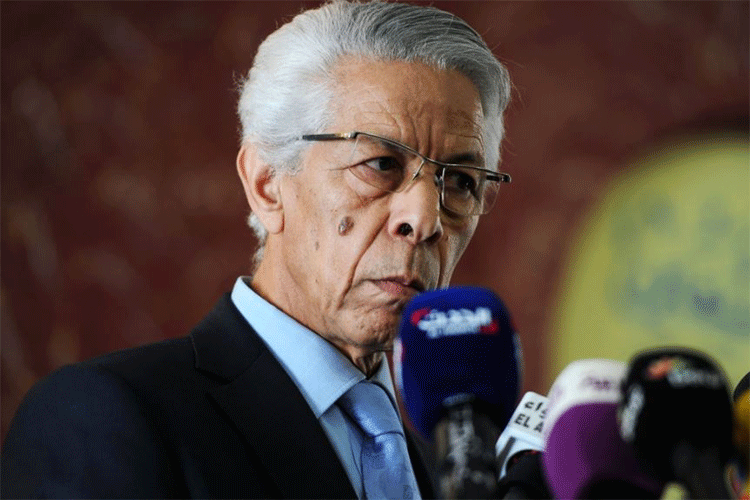 Le président de la République reçoit Mouloud Hamrouche