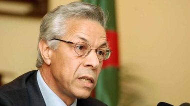 Hamrouche annonce qu’il ne sera pas candidat aux élections présidentielles