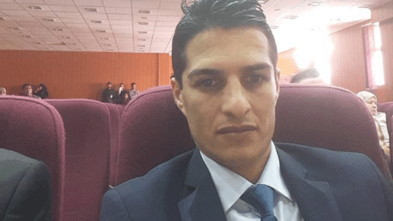 الحمزة منير يحصد جائزة أفضل مؤلف لسنة 2017 بمصر