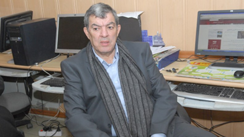 حناشي يسعى لتدارك الأوضاع ويعد بالتعاقد مع مدرب كبير