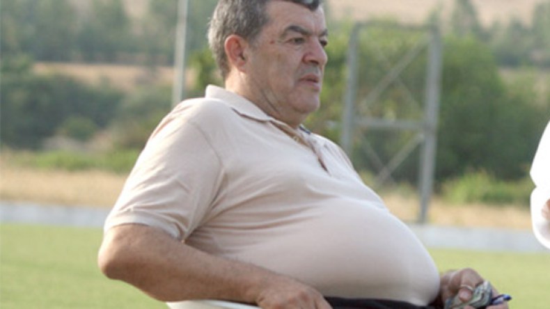 حناشي يفرض حصارا إعلاميا.. وسيكوليني يجري تغييرات