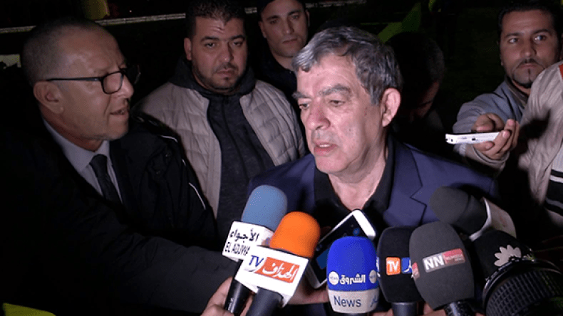 مؤامرة تحاك ضد  شبيبة القبائل في المدية وحناشي يندد بالكواليس