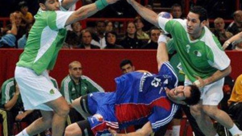 فوز الجزائر على أستراليا (27-18)