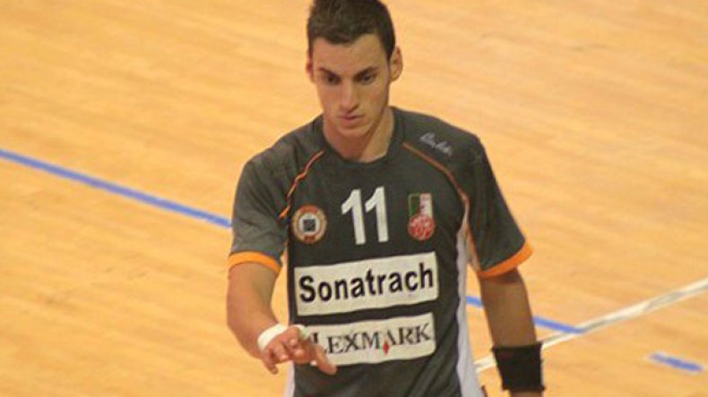 منير سنوسي: رضا زقيلي يريد تحطيمي.. ساعدوني!