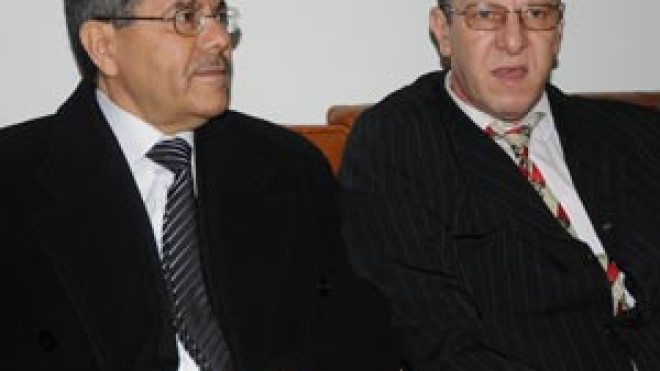 اتحادية كرة اليد تفاوض بوشكريو لتجديد عقده