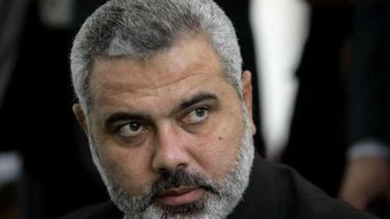هنية: على عباس أن لا يقع في وهم كيري