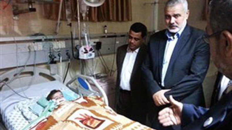 عودة حفيدة هنية من مستشفى إسرائيلي إلى غزة في حالة “موت سريري”