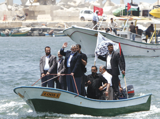 Palestinian leader Ismail Henia reassures the Algerian families