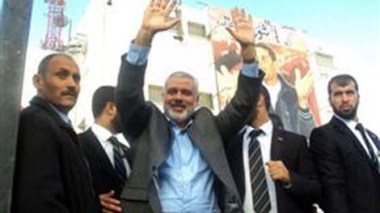 Palestiniens: Haniyeh salue la quête du peuple syrien pour la “démocratie”