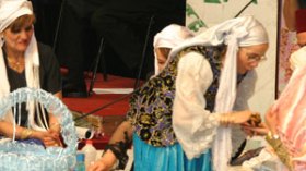 قرون كبش العروس، حنتها، شعرها.. و”القفال” مواطن السحر والشعوذة