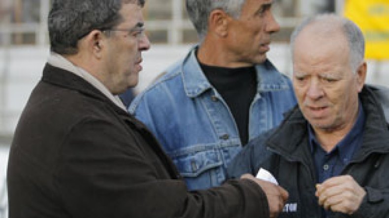 موسى طراوري لم يحضر أمس وحناشي يعرض أوزناجي للبيع