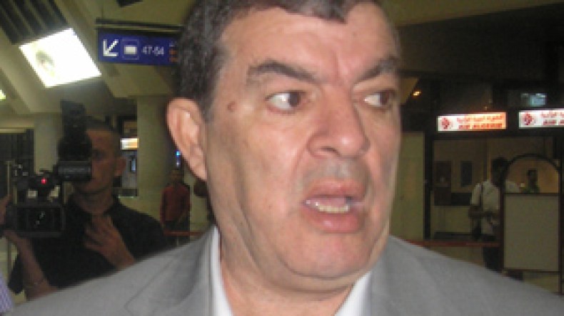 ‭  ‬حناشي‭ ‬غير‭ ‬متحمس‭ ‬لضم‭ ‬شكلام‭ ‬ويفكر‭ ‬في‭ ‬انتداب‭ ‬مدافع‭ ‬كبير