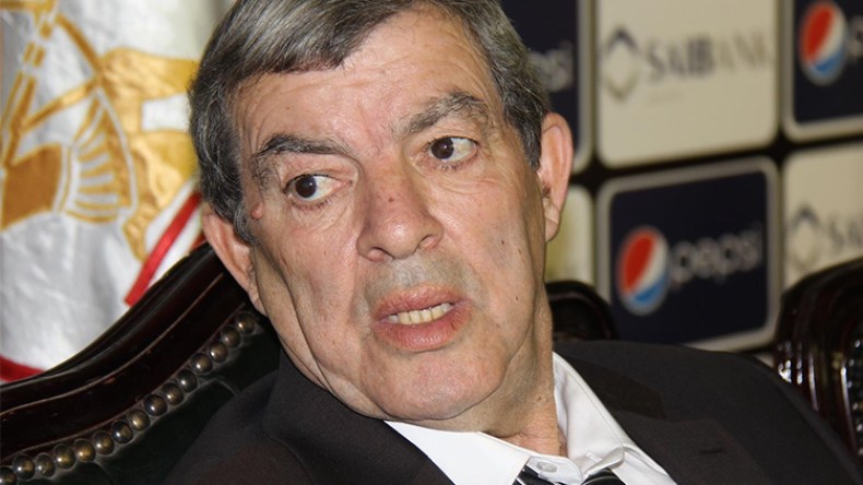 كاروف‮ ‬ينتفض ويمنع لاعبيه من مغادرة تيزي‮ ‬وزو