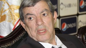 حناشي يدافع عن كاروف ويؤكد بقاءه مدربا للفريق