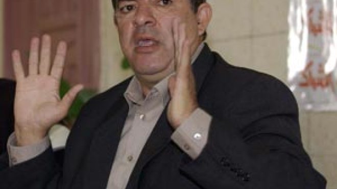 حناشي‭ ‬ينتقد‭ ‬قيود‭ ‬انتقالات‭ ‬الأجانب‭ ‬ومسألة‭ ‬البث‭ ‬التلفزي