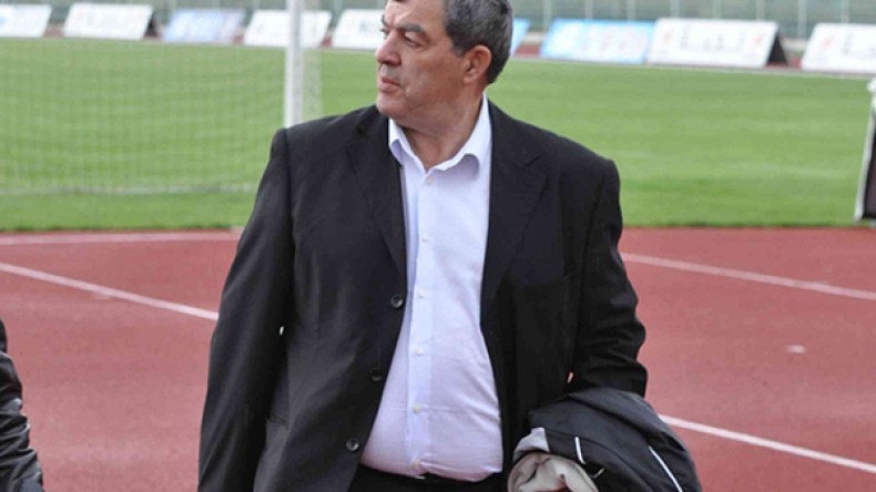 إدارة “الكناري” تراسل الكاف للمشاركة في النسخة الحالية لرابطة الأبطال