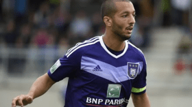 هني أفضل لاعب في أندرلخت