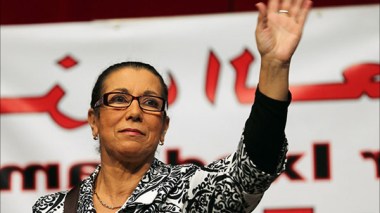 هل تحولت حنون إلى مدللة النظام؟