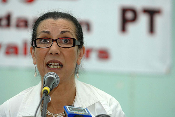 Hanoune: “Le gouvernement envisage de suspendre les recrutements”