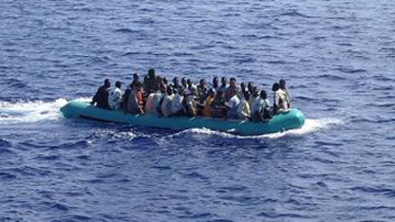 البحرية الإيطالية تنقذ 244 مهاجر غير شرعي