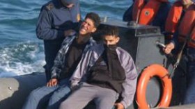 لجنة الشؤون القانونية بالبرلمان ترفض إعفاء “الحراڤة” من العقوبات