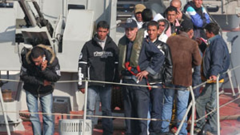 توقيف 17 حراقا جزائريا في إيطاليا