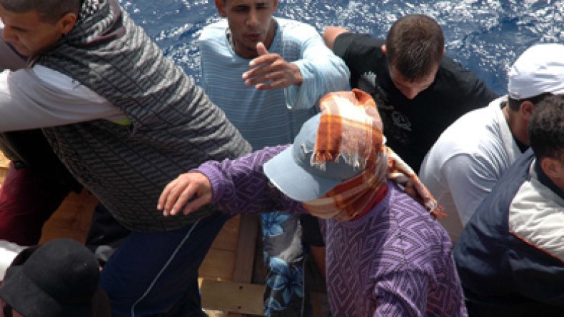 جزائريون يشاركون في تمرد حراقة أفارقة والدرك يعتقل العشرات