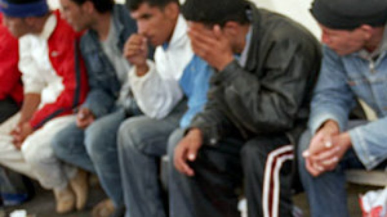 أطباء جزائريون بمعسكرات “الحراڤة” في إيطاليا وإسبانيا