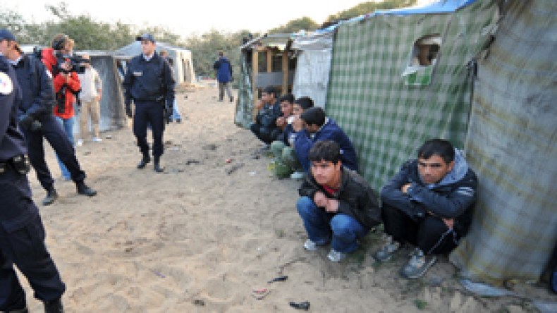 وضع مأساوي لمئات “الحراڤة” بڤيطوهات فرنسا