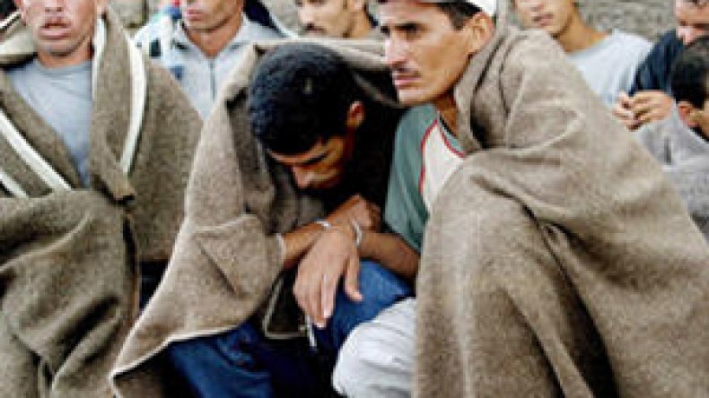 120″حرّاڤة” جزائري يفرون من “محتشد” إيطالي