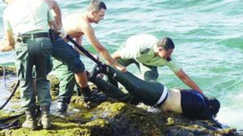 طائرة عسكرية للبحث عن 47 “حراقا” مفقودا في عرض البحر