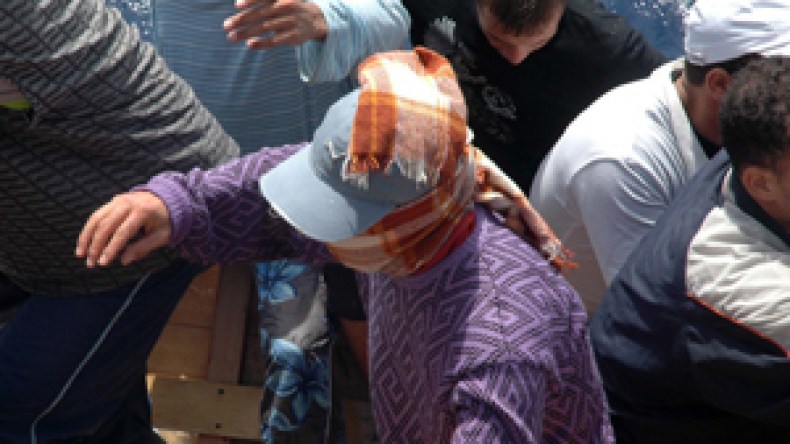 أولياء “الحراڤة” المفقودين:الحكومة مطالبة بالتدخل في ملف “مفقودي الحرڤة”