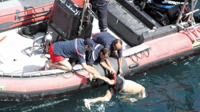 البحر يلفظ جثة الحرّاق الجزائري “سامي عماري” بطبرقة التونسية