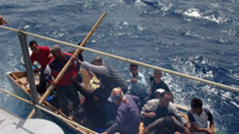 توقيف مهاجر جزائري باسبانيا للاشتباه في انتمائه لتنظيم القاعدة