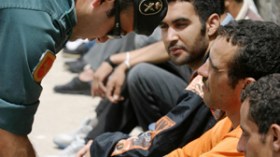 الأمن الكندي يوقف “حراڤين” جزائريين أحدهما طلب اللجوء السياسي