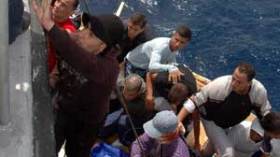 12 حراڤا يبحرون نحو إيطاليا على متن قارب بطول 3 أمتار
