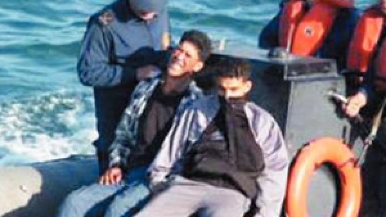 فاروق قسنطيني يدعو إلى إلغاء تجريم “الحرقة”